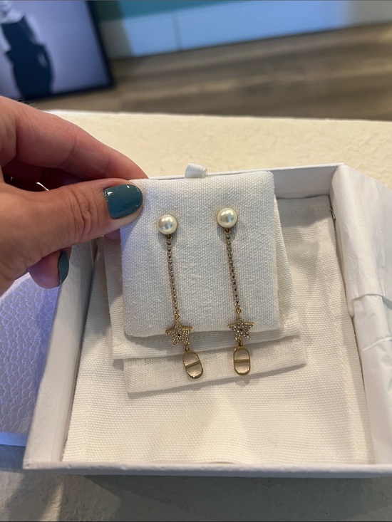 Dior Jewelry - Dior Pearl and Gold Star Drop Earrings